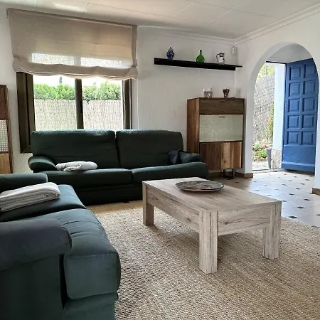 Lets Holidays Beautiful House Sea Views Vila *